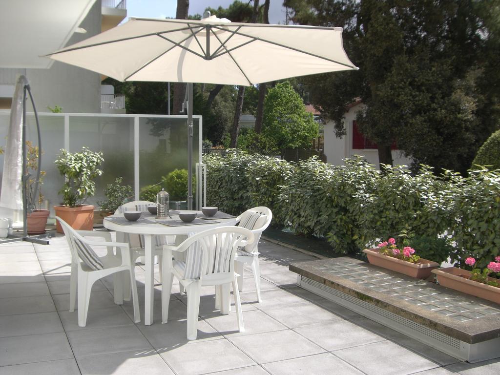 Les Camellias Apartment *